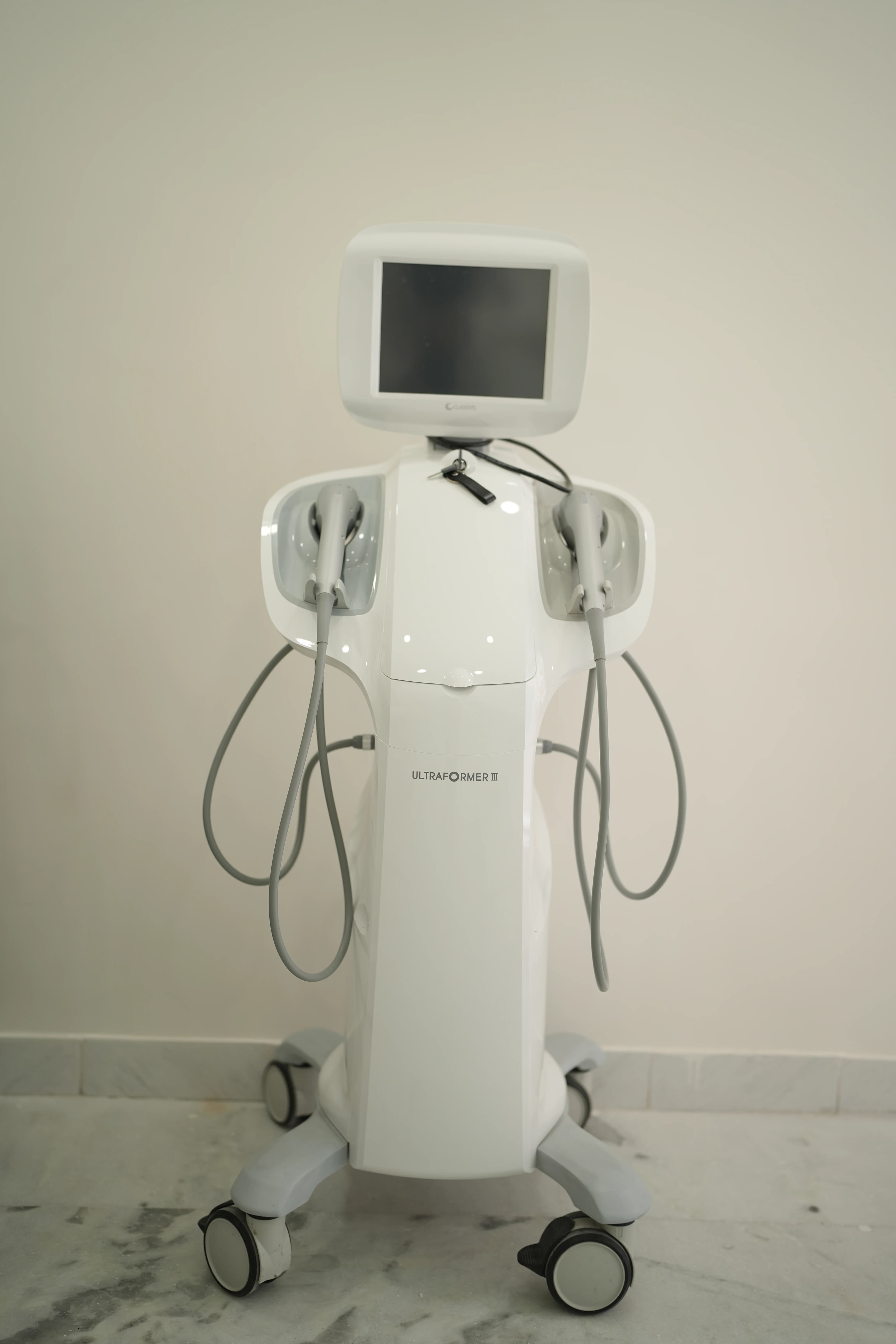 Ultraformer HIFU device for non-surgical skin tightening and body contouring